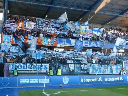 26-TROYES-OM 03.jpg